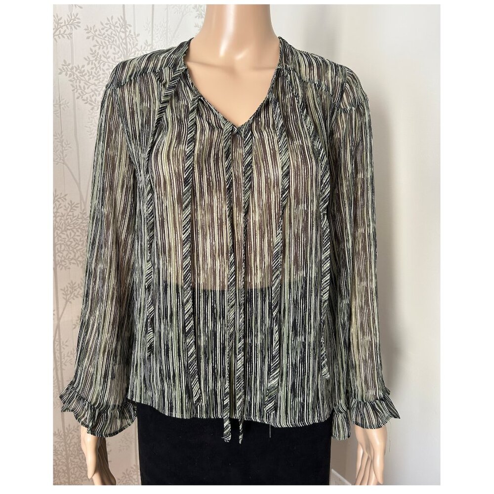 Deluc, Size Small